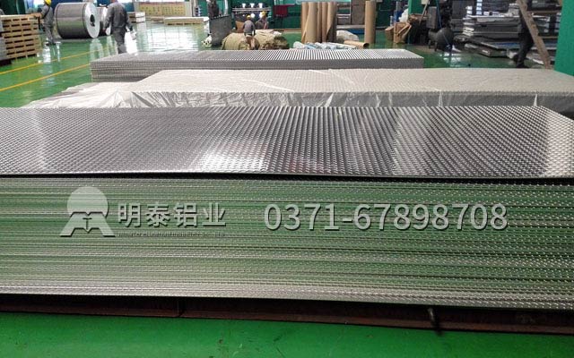 選擇1060鋁板廠家，從來(lái)都不是簡(jiǎn)單的