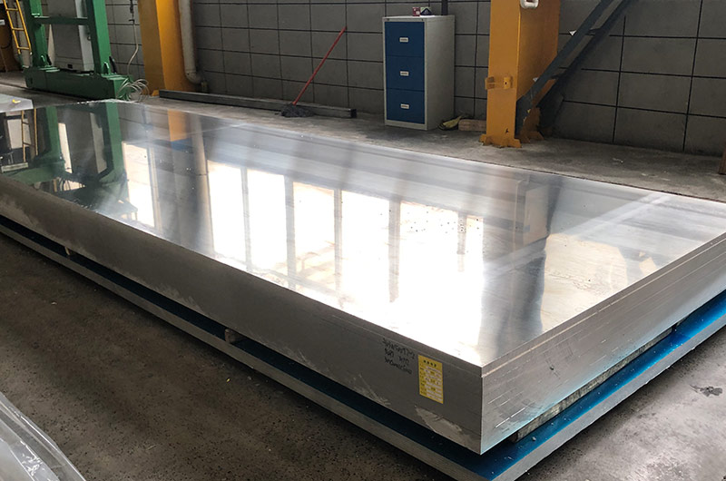 河南明泰鋁業(yè)模具鋁板原材料5052鋁板、6061鋁板